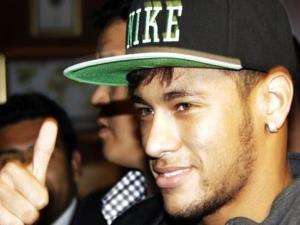 300_neymar_marc_futbolist_brazilia_forvard.jpg