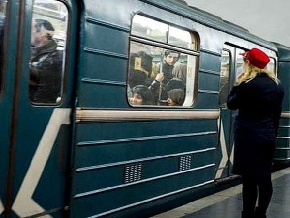 В Бакинском метро задержан карманник