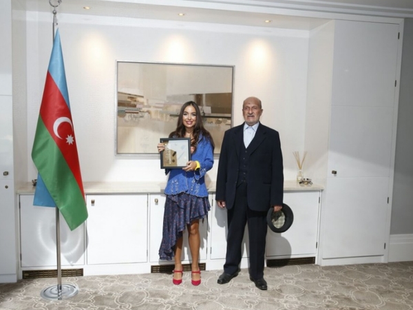 600_aliyeva-leyla-boec-voin-azerbaijan