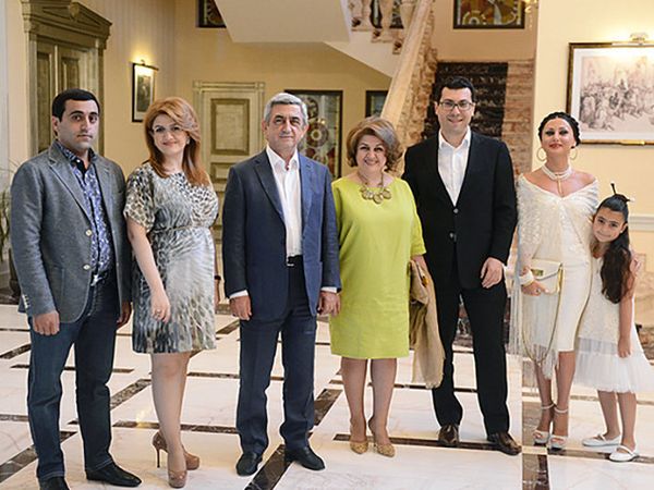 600_serj-sargsyan-semya
