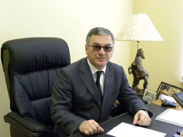 600_sultan-gasimov-konsul-peterburg