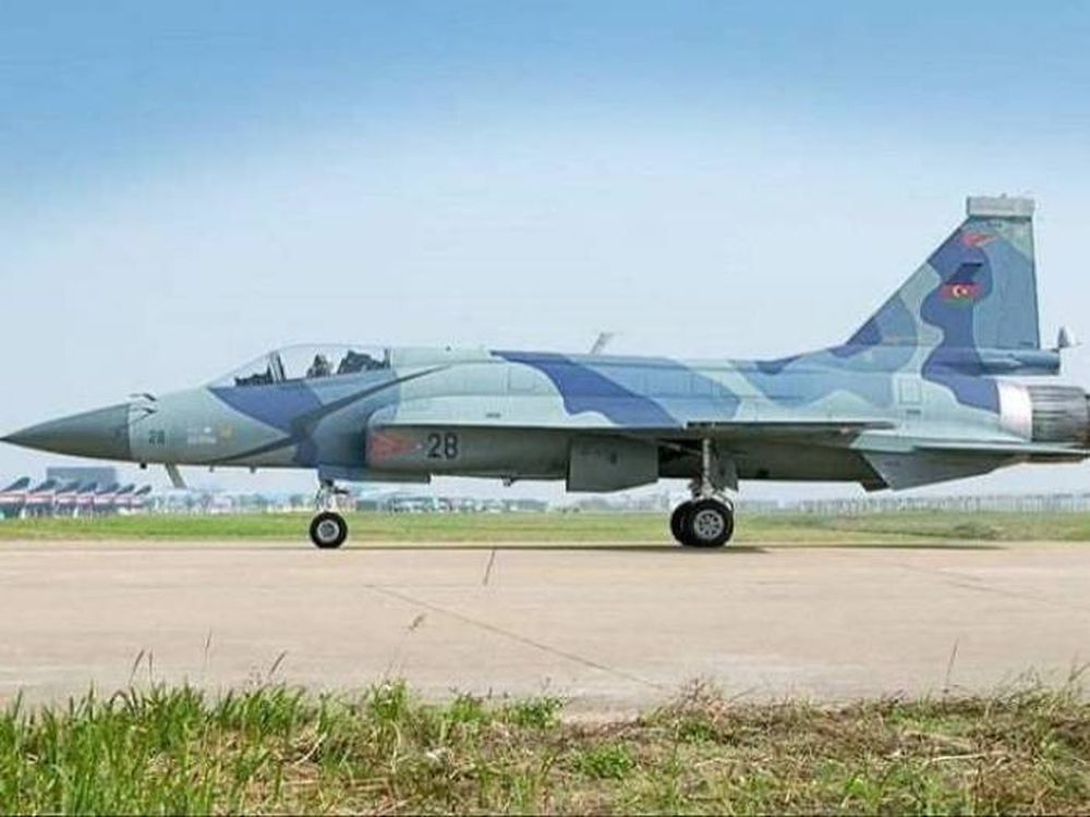 Истребитель миг 1. ВВС Азербайджана JF-17. JF-17 Thunder Азербайджан. JF-17 И миг 21. Су-25 ВВС Азербайджана.